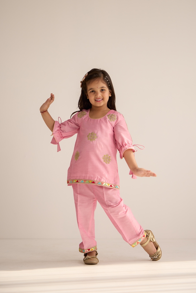 Floral booti pant set - Image 5